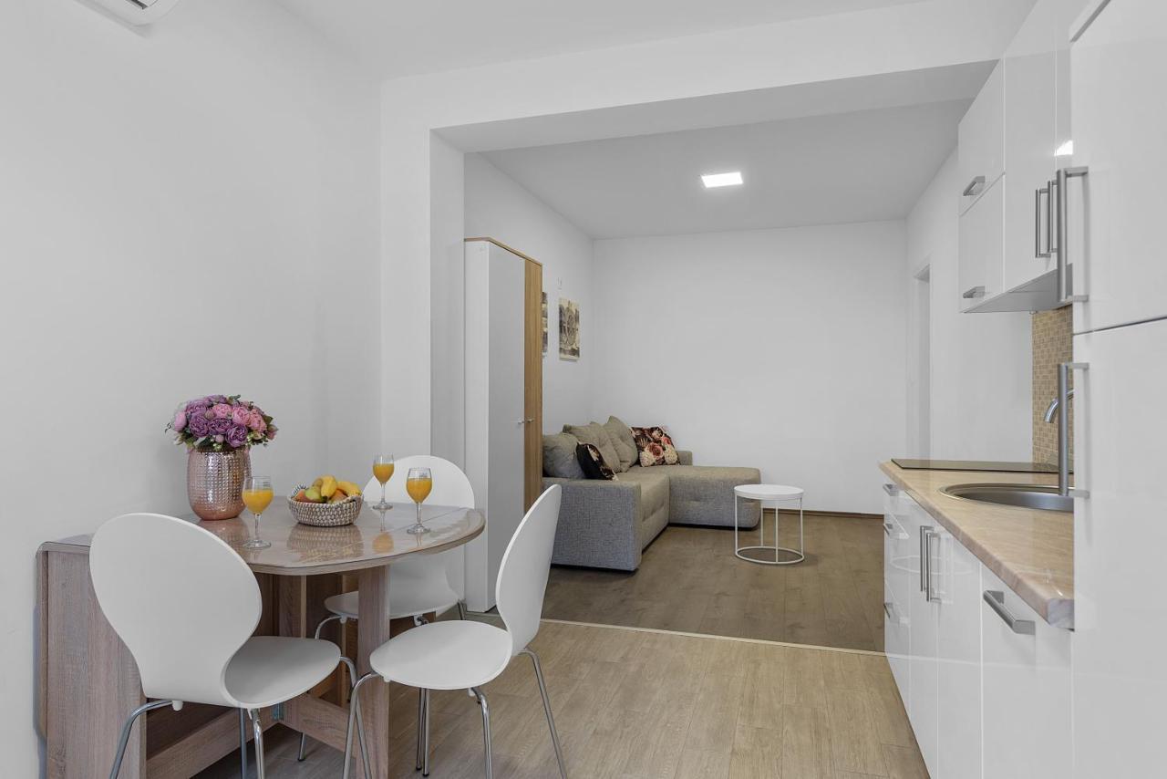 Hostel Elli Спліт Екстер'єр фото