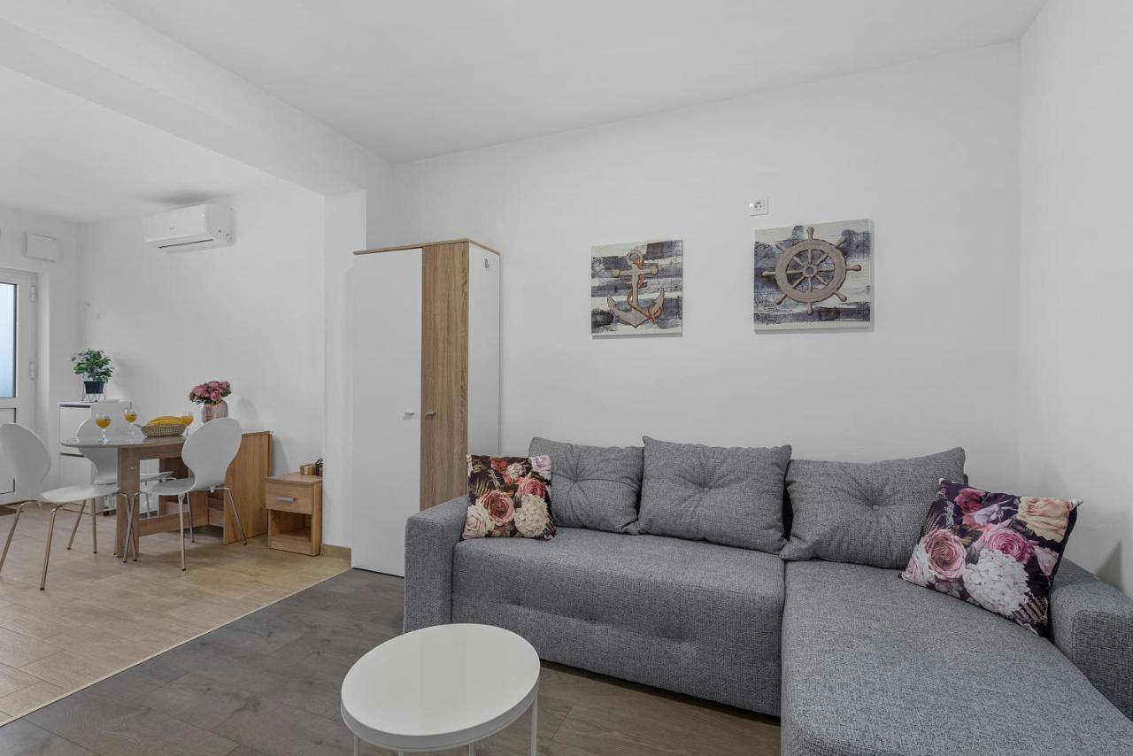 Hostel Elli Спліт Екстер'єр фото