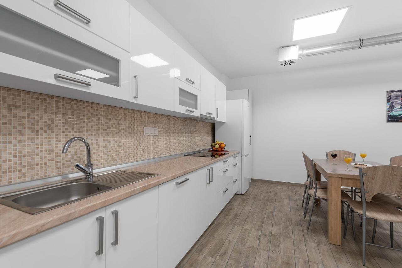 Hostel Elli Спліт Екстер'єр фото